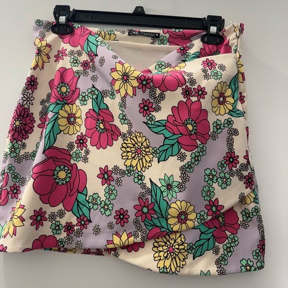 2 pieces- Bustier crop top mini skirt Zara set. - Picture 2 of 3